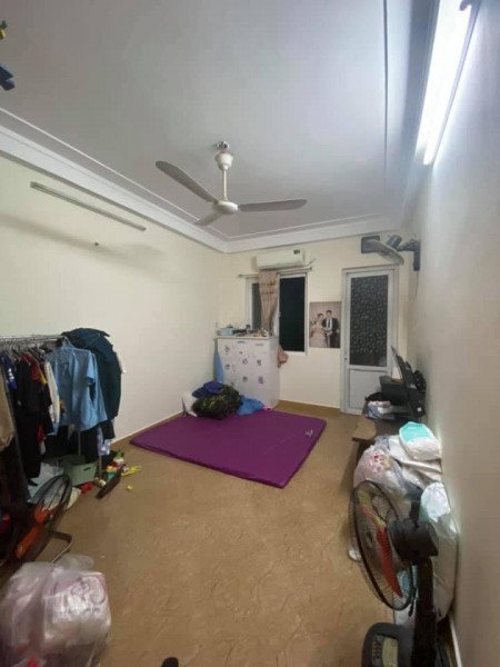 Bán nhà Mạc Thị Bưởi đối diện Times City dtsd 36m2, 4 tầng giá bán 2.5 tỷ, lh 0702173475