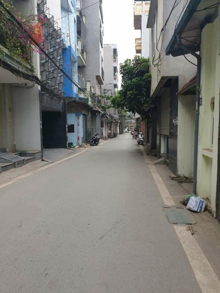 Bán nhà Tứ Liên, Tây Hồ giá cực sốc, diện tích sử dụng 30m2, giá 2.2 tỷ khu dân trí cao