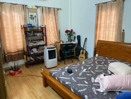 Chủ cần tiền nên bán rẻ Nhà phố Cự Lộc dtsd 30.6m2, 5 tầng giá chỉ 2.95 tỷ, đẹp ở luôn