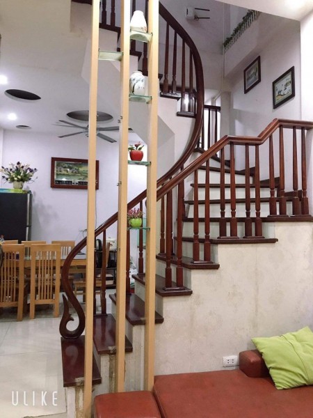 Chính chủ bán gấp nhà mặt ngõ đường to nhà đẹp, Vĩnh Phúc Quận Ba Đình, giá 3.8 tỷ