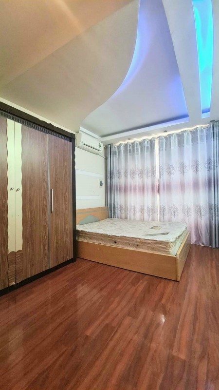 Bán nhà nguyên căn đường Phùng Chí Kiên, gần phố diện tích 76m2 giá bán 6 tỷ, sổ sẵn