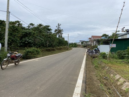 Bán đất mặt đường Blaosere Xã Đại Lào Bảo Lộc giá bán 850 nghìn/m2, sổ chính chủ