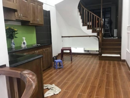 Bán nhà Đình Thôn, ngõ thông kinh doanh ô tô đỗ cửa, đúc 5 tầng, dt 46m, lh 0978996965