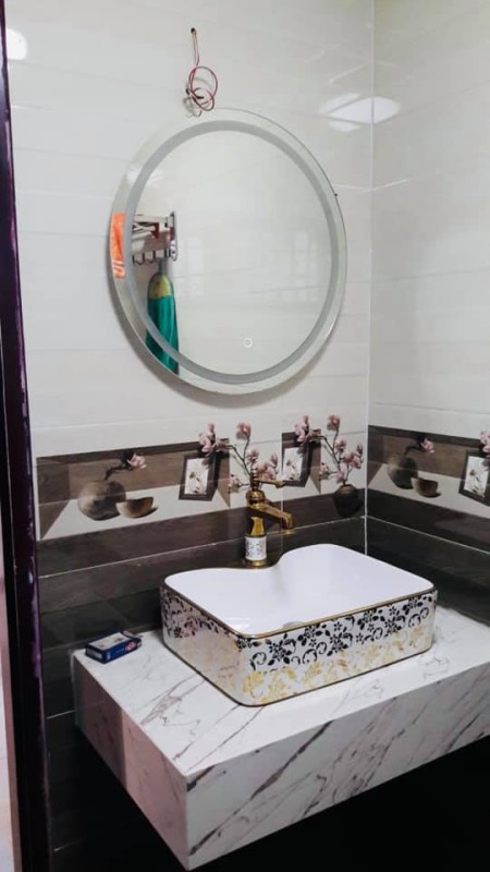 Bán Nhà Hoàng Quốc Việt diện tích sử dụng 60m2 ô tô vào nhà giá chào 16.3 tỷ, thương lượng