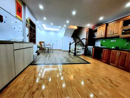 Bán Nhà Quan Nhân 50m2 nhà đẹp 60m ra mặt phố giá chỉ 4.35 tỷ lh Thiện 0334.837.326.