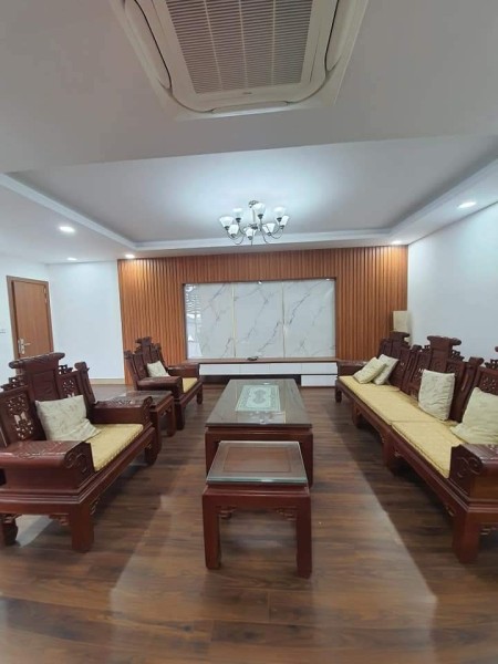 Chủ cần bán nhà Việt Hưng, lô góc thang máy, xe tránh nhau thoải mái, kinh doanh sầm uất