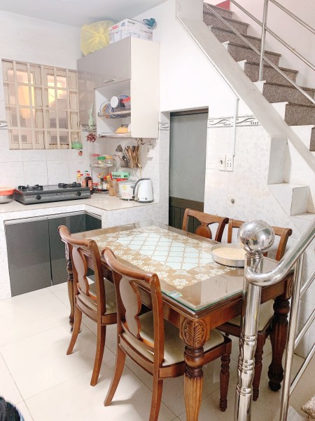 Nhà mặt tiền chính (lề đường rộng) Hưng Phú Quận 8 1 trệt, 1 lầu đúc kiên cố, giá tốt kiên cố