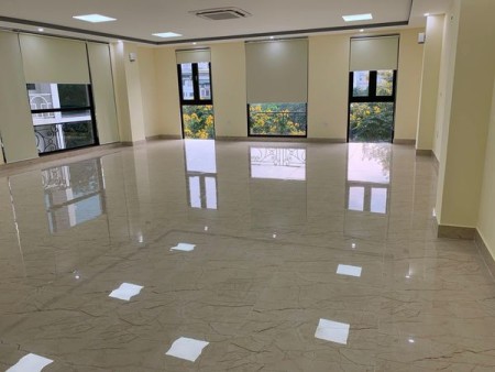 Văn phòng cho thuê tại Phố Vũ Tông Phan diện tích 65m2 giá thuê chỉ 11 triệu/tháng