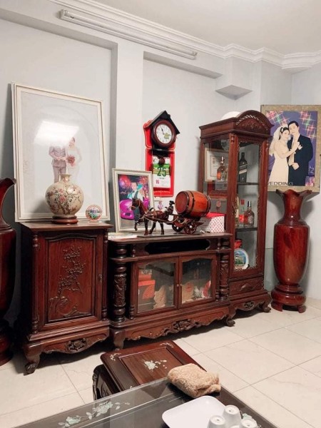 Cần bán nhà Trần Quốc Hoàn phân lô ô tô vào tận cửa duy nhất nhanh chân thì còn
