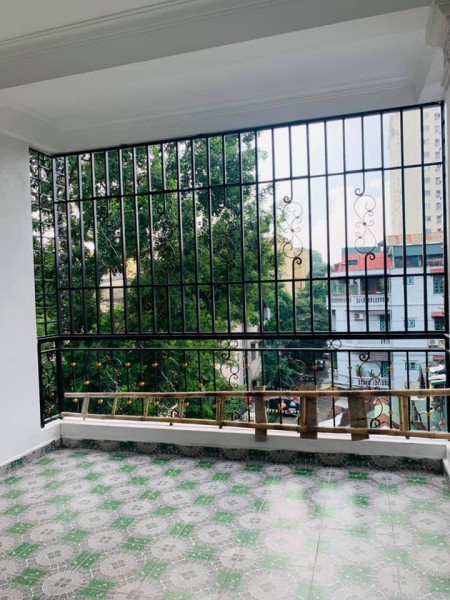 Bán gấp nhà mặt phố Hồng Mai, Quận Hai Bà Trưng, dtsd 60m2, 4 tầng giá 10 tỷ, kinh doanh
