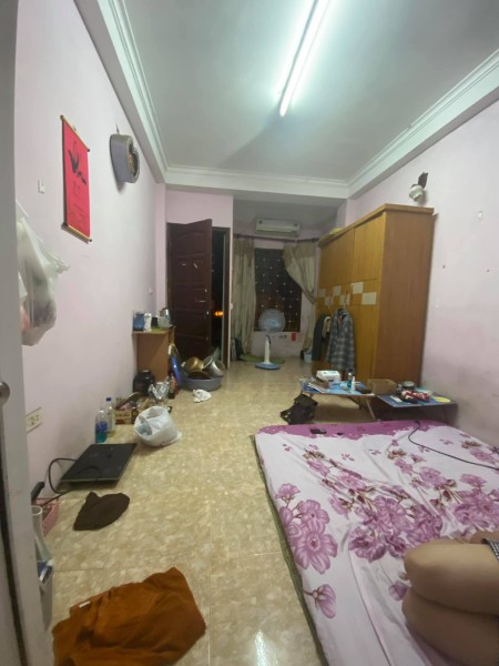 Bán nhà Phạm Văn Đồng 40mx 5 tầng tiện ích ngập tràn giá chỉ 2.3 tỷ, sổ pháp lý sạch sẵn giao dịch