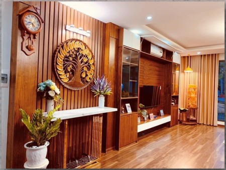 Bán nhà Xuân Thuỷ 65m- Trung tâm Cầu Giấy Phân lô Gara Ô tô thông Tặng nội thất thửa tuyệt đẹp