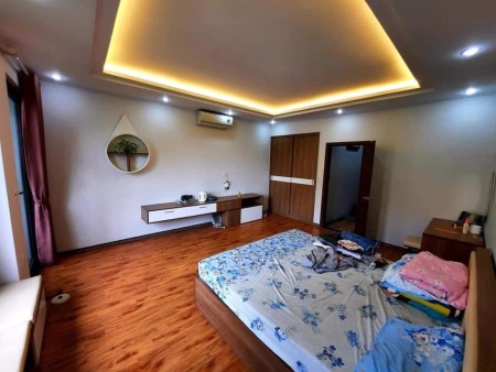 Chính chủ bán nhà 50m2 Nguyễn Sơn, LBien, phân lô, Full nội thất, KD, 6T, thang máy