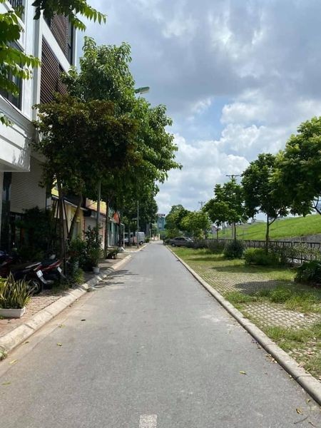 Đi đến slide 2