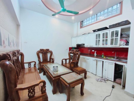Sổ đổ chinh chủ ngõ thông ô tô, 2 mặt thoáng, dtsd 53m2, 6 tầng, mt 4m, lhcc 0909258391