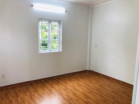 Chủ ngộp bán gấp nhà 1T1l 65m2, HXH 8m, Ngay MT Xuân Thới Sơn 3, Hóc Môn, Giá 800TR, SHR