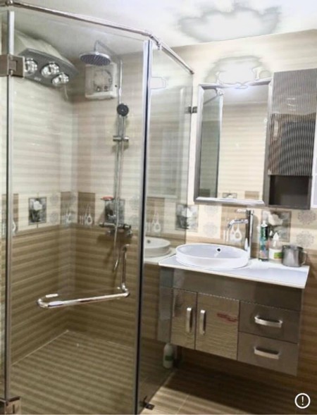 Bán nhà Khâm Thiên 51m2 5 tầng. 3 bước ra phố. Nội thất hút mắt. Giá 4.2 tỷ
