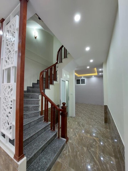 Cần bán nhà Kim Giang siêu đẹp, gần ô tô 5 tầng diện tích sử dụng 45m2 giá 4.45 tỷ, lh 0941570196