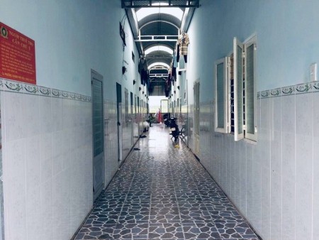Bán căn nhà trọ vị trí đường lớn, 6 phòng 1 ki ốt, diện tích: 125m2. Thu nhập 10tr/tháng