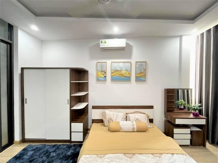 Chỉ 6 tỷ bán nhà mặt ngõ 4 ô tô tránh, vỉa hè 5m, 5T kinh doanh, gara, Phú Diễn - Từ Liêm.
