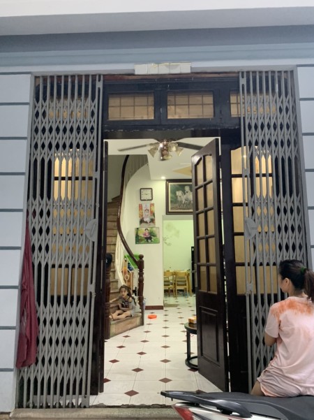 Bán nhanh nhà Khương Trung, Thanh Xuân dtsd 44m2, 4 tầng, mặt tiền 4m, giá bán 4,2 tỷ