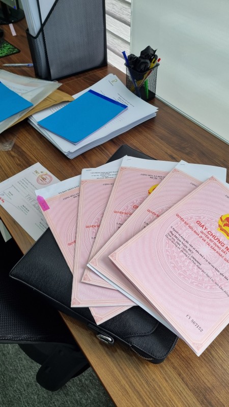Sổ hồng 100%, Giá trị đầu tư cao, Tăng từ 3%-4% mỗi giai đoạn mở bán,lh 0918272242