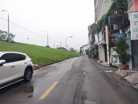 Quá rẻ bán nhà mặt phố Lâm Du, Quận Long Biên kinh doanh, đúc 5 tầng giá bán 4 tỷ