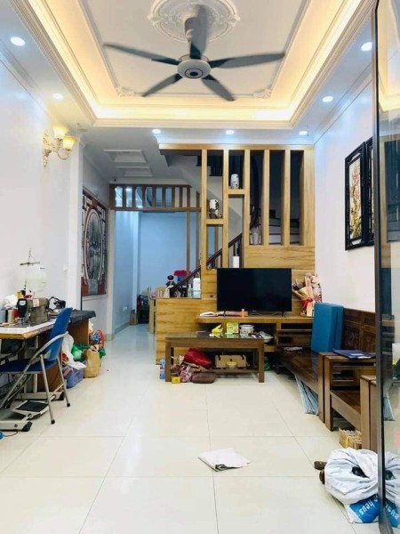 Bán nhà mặt ngõ Phạm Tuấn Tài Cầu Giấy phân lô, kd, dt 42m2, 5 tầng giá 8.35 tỷ 0902224679