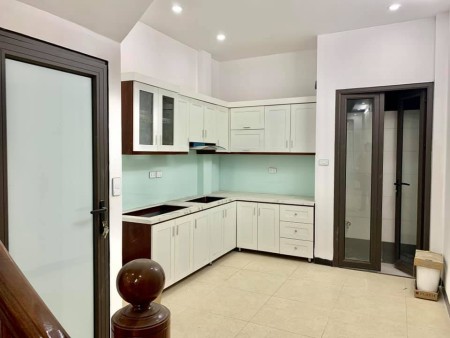 Bán nhà Phố Xốm, Hà Đông, 50m*4T, giá chào 2.3 tỷ, nhà đẹp ở luôn, 10m ra phố, ngõ rộng