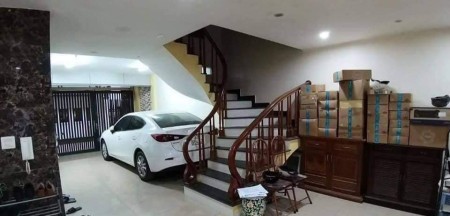 Bán nhà Hoàng Quốc Việt nhà mặt ngõ ngõ rộng như phố nhà đẹp vào ở luôn thang máy
