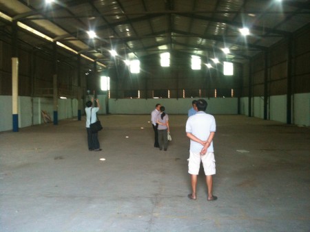 Cho thuê nhà xưởng diện tích 800m2 phường Hiệp Thành, Quận 12, liên hệ. 0944.977.229