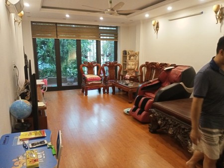 Bán nhà Phố Lạc Trung, DT rộng, MT to, Phân lô, Ô tô tránh, Vỉa hè, KD VP chỉ 17 tỷ. Lh 0902229291.