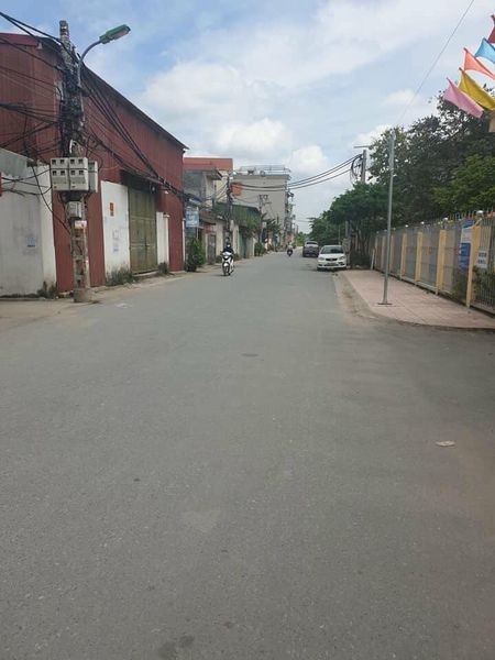 Bán nhà nguyên căn chủ tự xây hướng Đông Nam thoáng mát, ô tô vào ngân hàng hỗ trợ vay