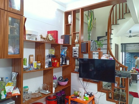 Hà Đông cần bán gấp nhà cực đẹp ô tô kinh doanh giá hơn 3 tỷ, sổ đỏ đẹp, sẵn sàng giao dịch