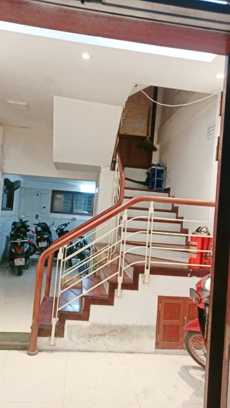 Cần bán nhanh nhà nguyên căn chính chủ Trường Chinh, diện tích 35m2, đúc 5 tầng, giá 3.8 tỷ