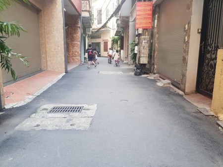 Bán nhà ngã tư Sở Khương Trung ô tô đỗ cửa, diện tích 52m2, 4 tầng mt 5m, giá 3.2 tỷ