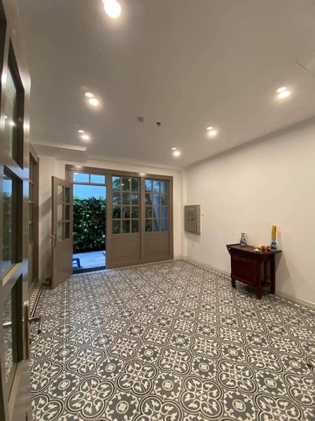 Tòa nhà Apartment +Penhouse view Hồ Tây Trích Sài 29 phòng dt 150m2 mặt tiền 8m, giá 30 tỷ