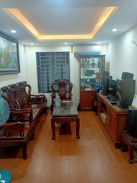 Bán nhà nguyên căn chính chủ Bùi Xương Trạch Quận Thanh Xuân, đúc 5 tầng mới koong