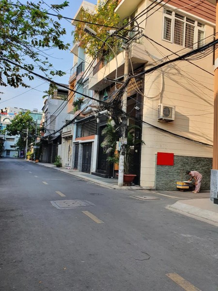 Đường Trường Chinh, Quận Tân Bình, diện tích 99m2 (9x11), hẻm xe hơi, giá 9,x tỷ