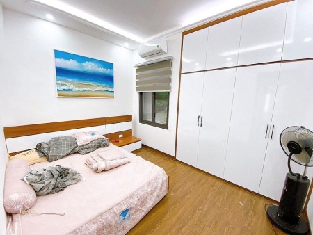 Bán nhà diện tích 38m2 Quang Tiến, ô tô 7 chỗ qua cửa, giá nhỉnh 3 tỷ liên hệ 0932382236