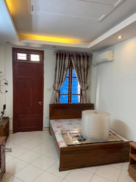 Bán nhà Trung Phụng ngõ thông, ba gác xách mông vào ở luôn diện tích 29m2 giá bán 2.35 tỷ
