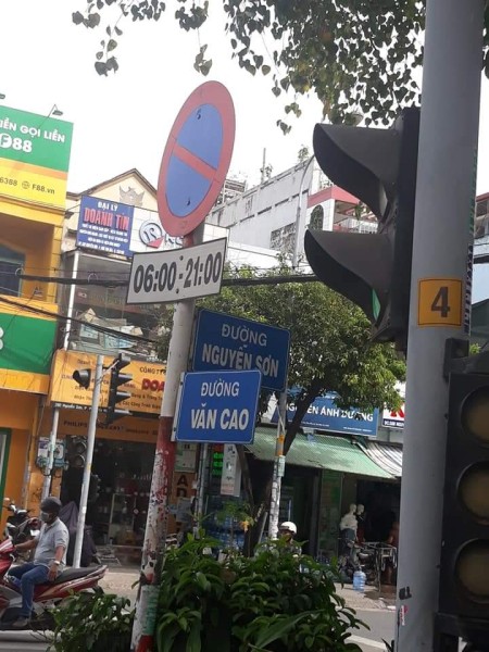 Nhà mặt tiền Văn Cao. Gần Ngân Hàng BIDV. Tiện kinh doanh. 4,9 tỷ