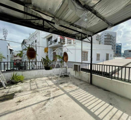 Nhà nguyên căn mới 3 tầng, hẻm xe hơi vào nhà Nguyễn Xí, Quận Bình Thạnh, dt 84m2 giá 9 tỷ TL