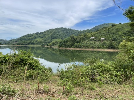 Siêu phẩm 1.3ha cạnh hồ Cạn Thượng giá rẻ mùa covid vị trí đắc địa, khu dân cư đông đúc