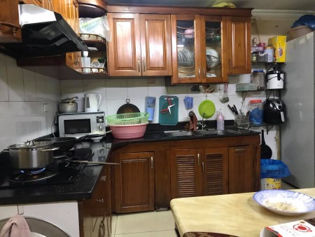 Bán nhà mặt phố Cầu Giấy vị trí đẹp kinh doanh tốt 4 tầng dt 65m2 giá 25 tỷ. LH 0912442669