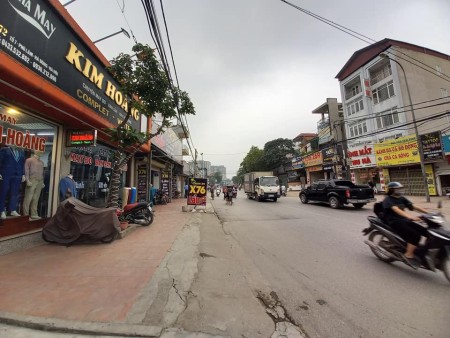 Bán gấp nhà mặt phố Xốm, Hà Đông, 80m*3T, giá 10.8 tỷ, có vỉa hè, đường rất rộng, KD đỉnh