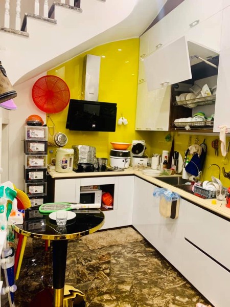 Bán nhà Kim ngưu, ngõ xe ba gác, sổ đỏ chính chủ, diện tichs 23m2, 4 tầng, giá 1,x tỷ
