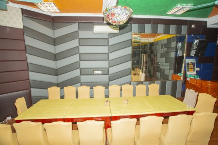 Siêu đỉnh, biệt thự Vạn Phúc – Hà Đông, 30m ra Tố Hữu 4 tầng, LÔ GÓC, DT 200m2 vị trí đỉnh chỉ 18 tỷ.