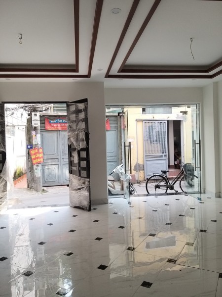 Bán nhà nguyên căn Nguyễn Chính diện tích 45m2, 5 tầng, mặt tiền 6.5m, giá bán 5.3 tỷ, lhcc