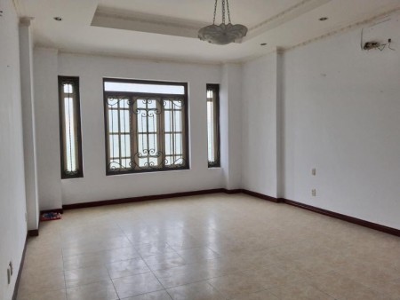 Cho Thuê ngay nhà nguyên căn mặt tiền Cửu Long P2 Tân BÌnh diện tích sử dụng 80m2